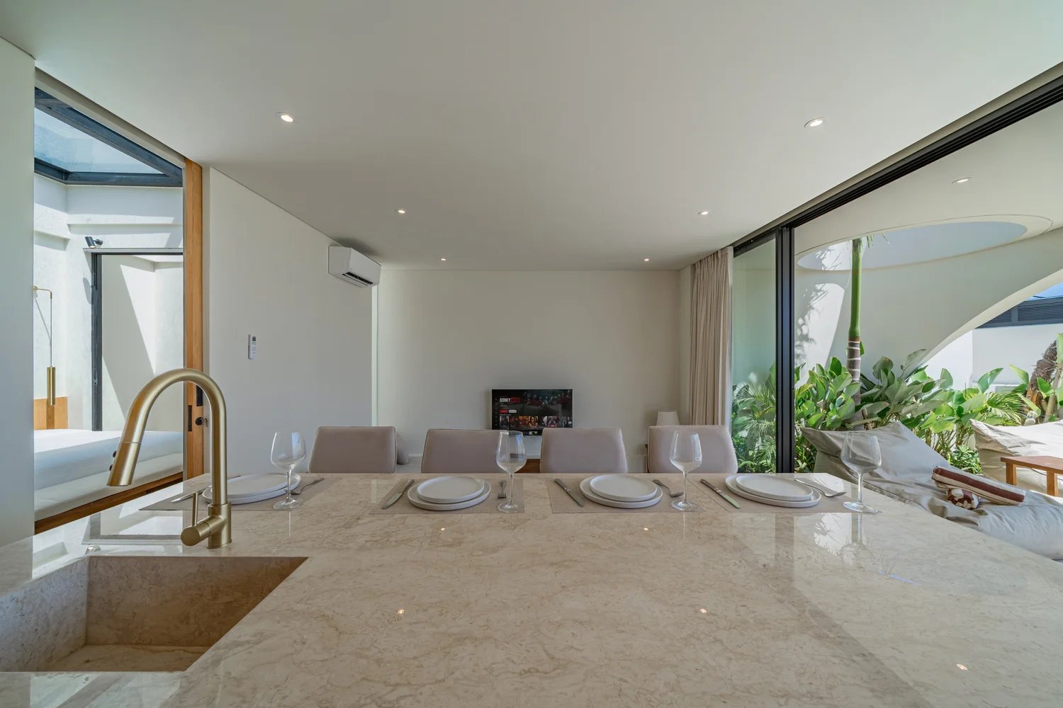 Villa Dawn