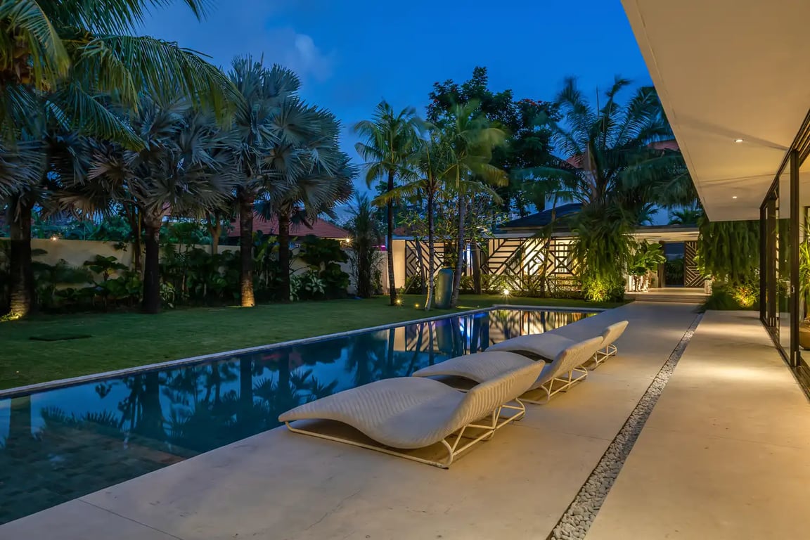 Bull House bali