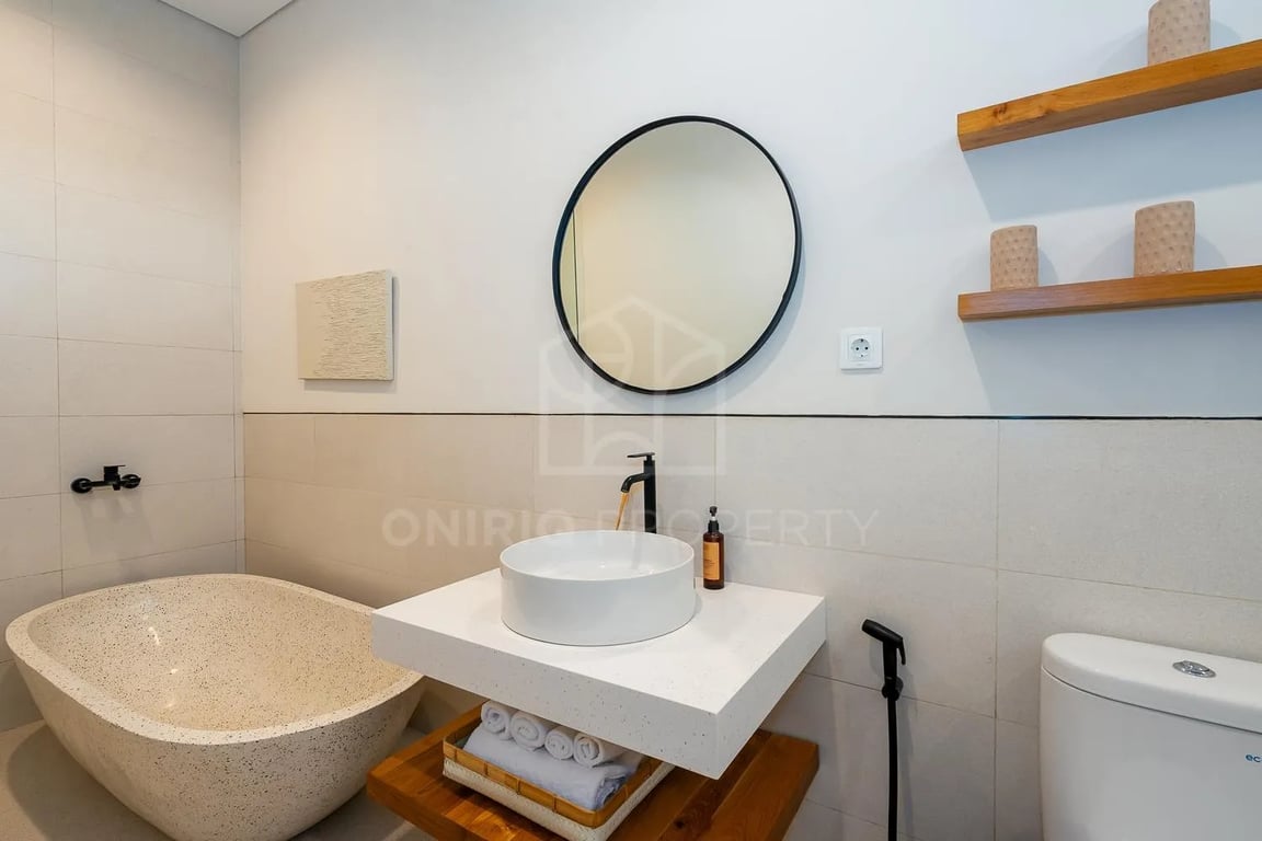 Oniriq Property