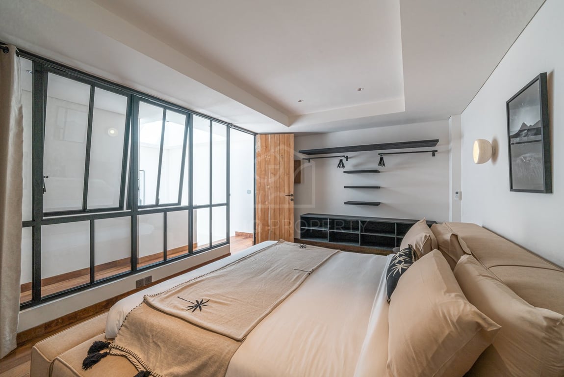 Oniriq Property