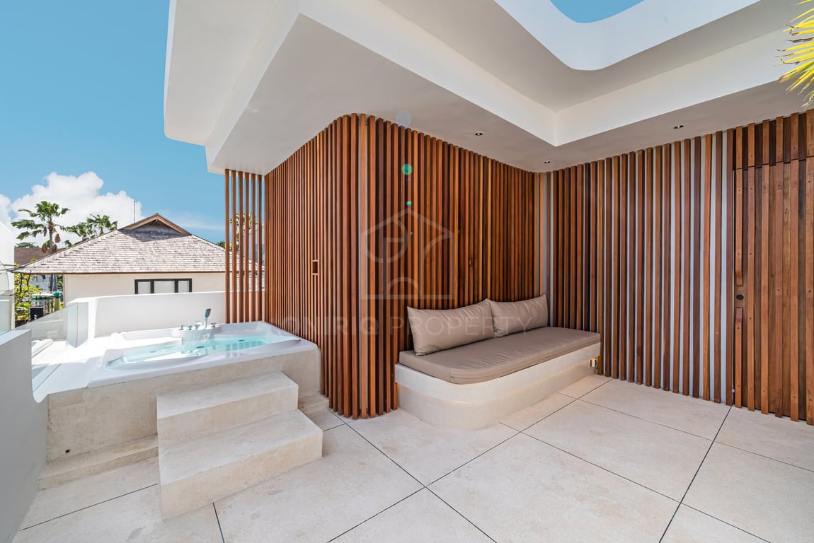 Oniriq Property