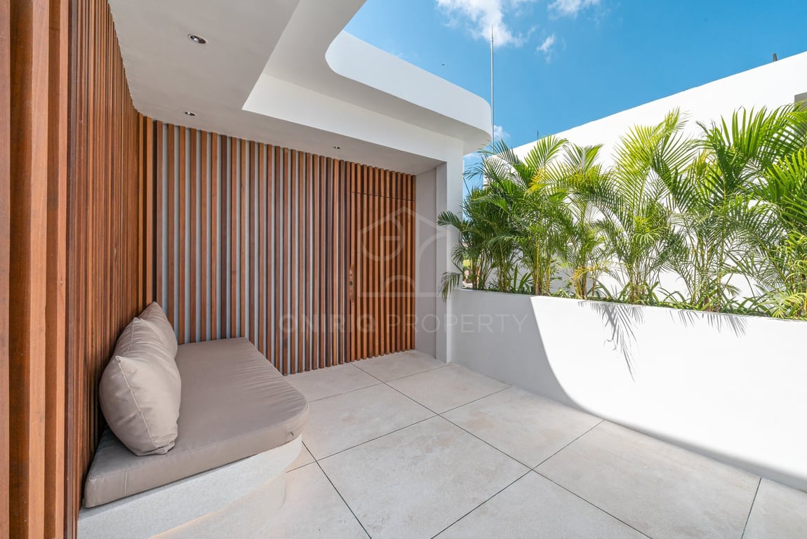 Oniriq Property