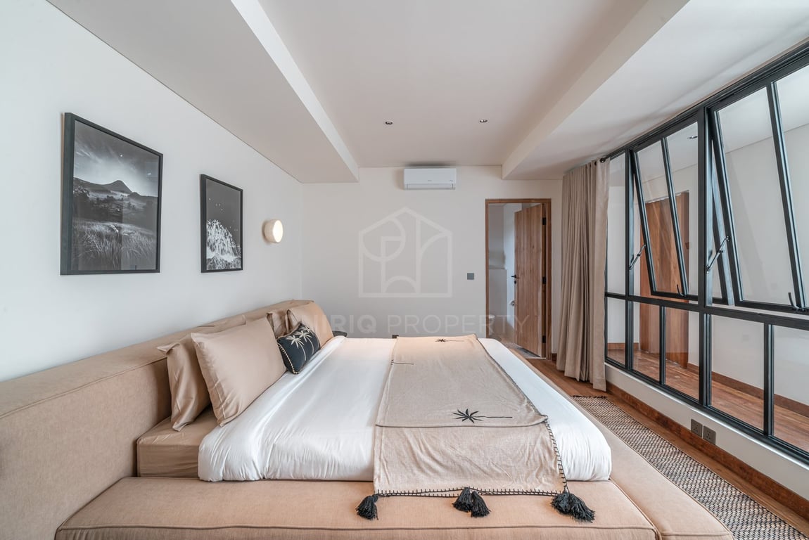 Oniriq Property