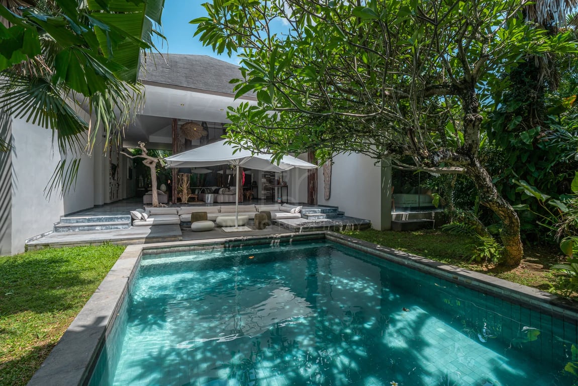 Oniriq Property