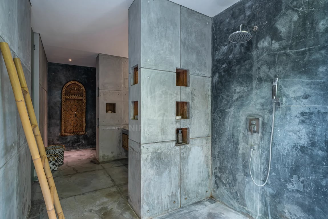 Oniriq Property