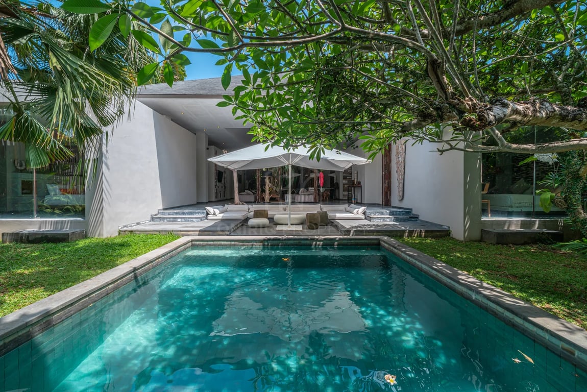 Oniriq Property