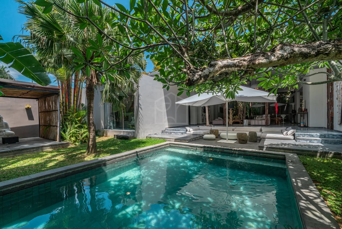 Oniriq Property