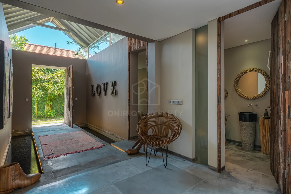 Oniriq Property