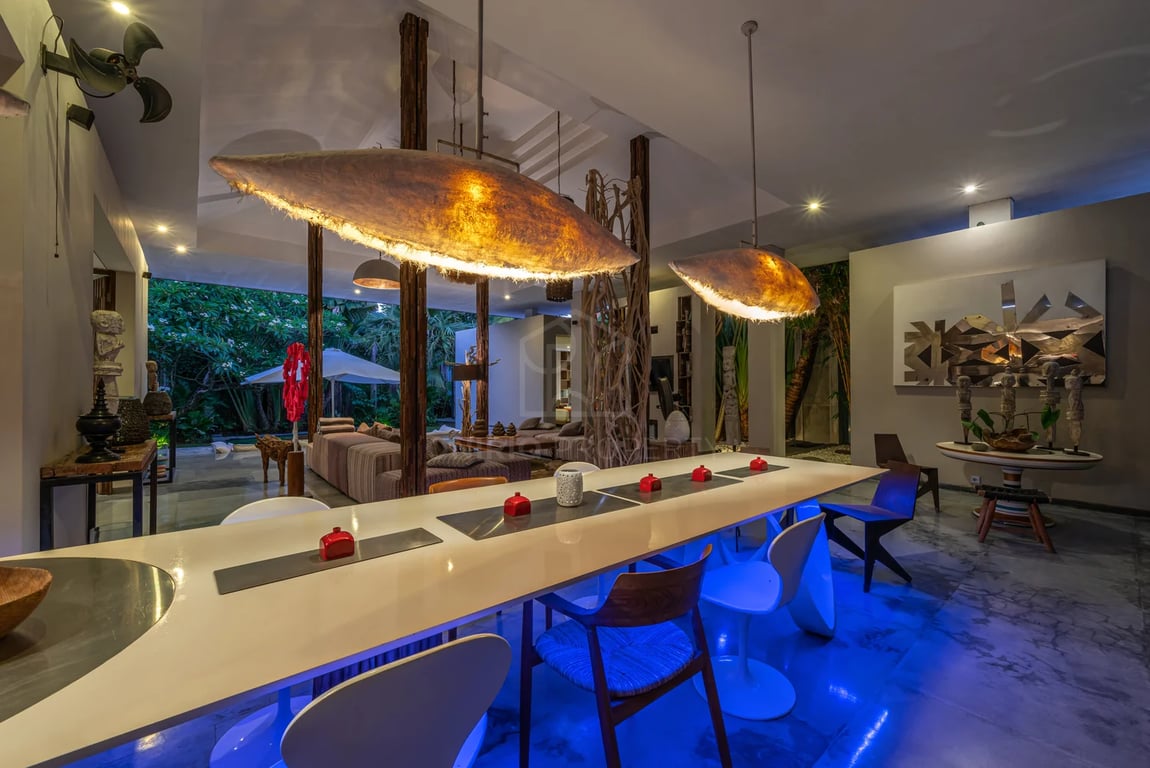 Oniriq Property