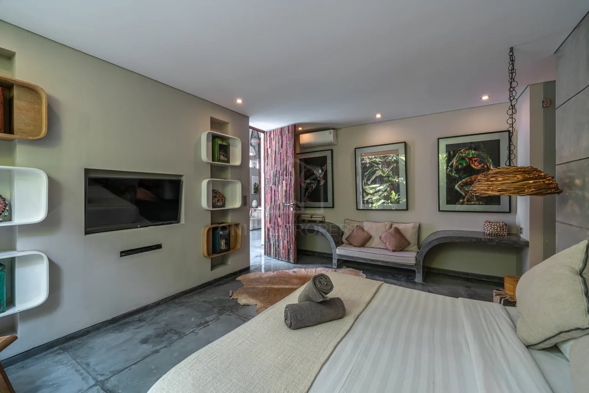 Oniriq Property