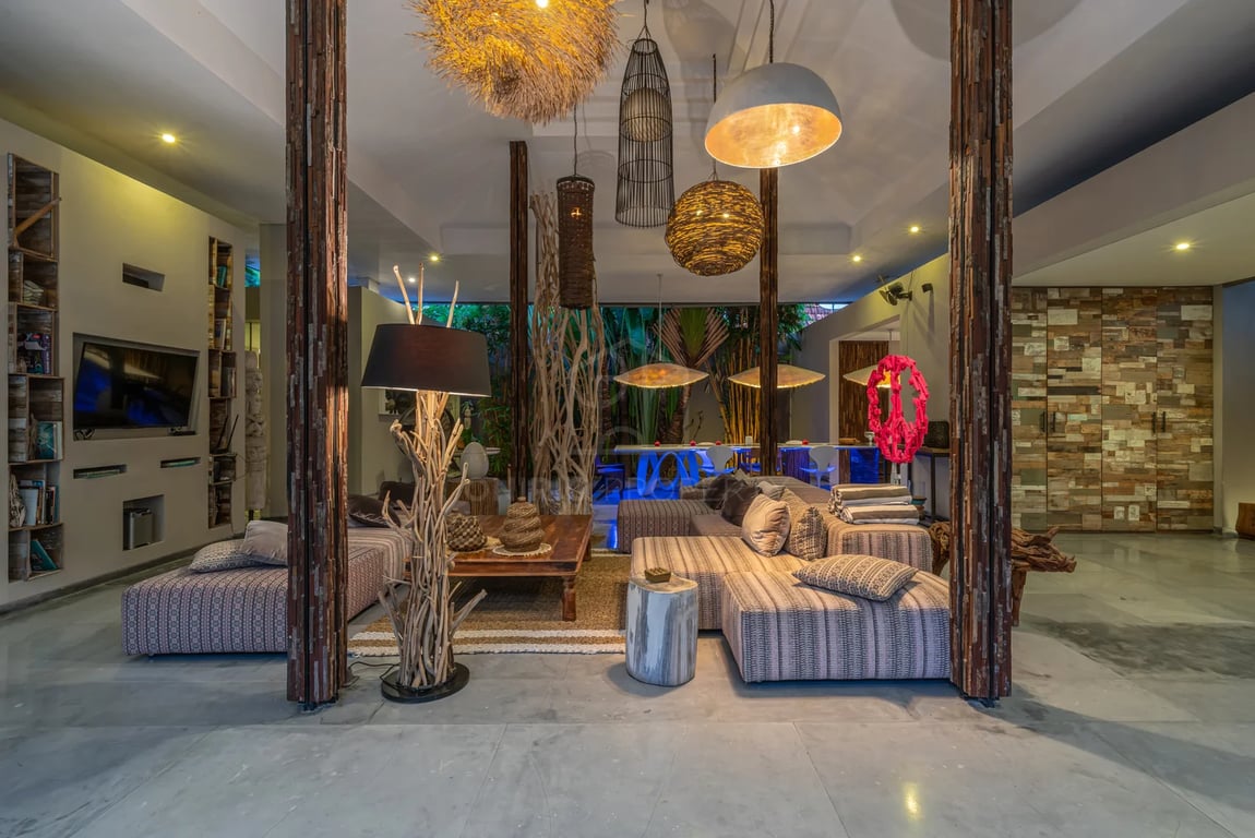 Oniriq Property