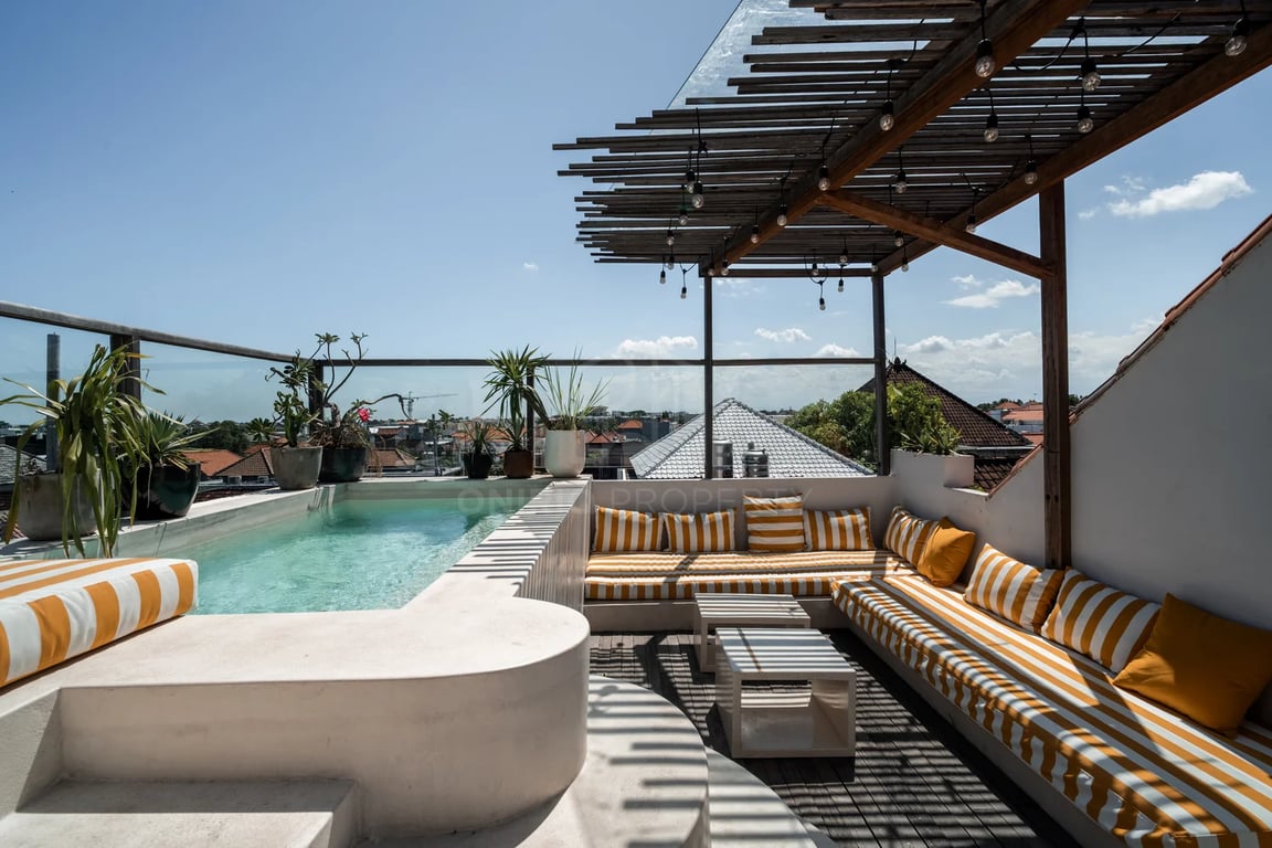 Oniriq Property