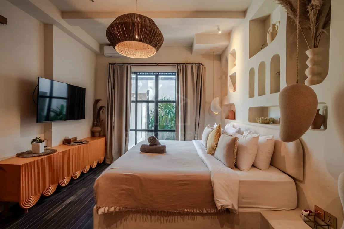 Oniriq Property