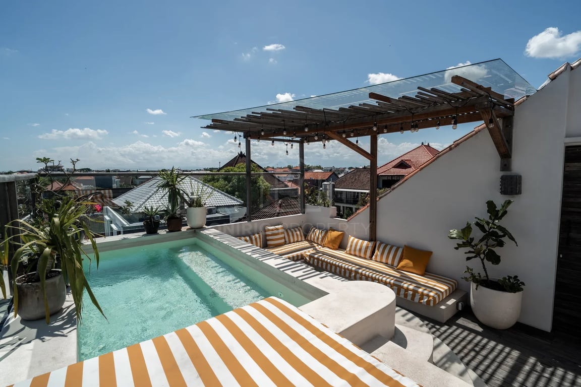 Oniriq Property