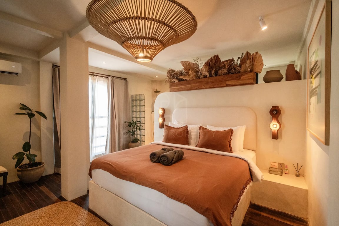 Oniriq Property