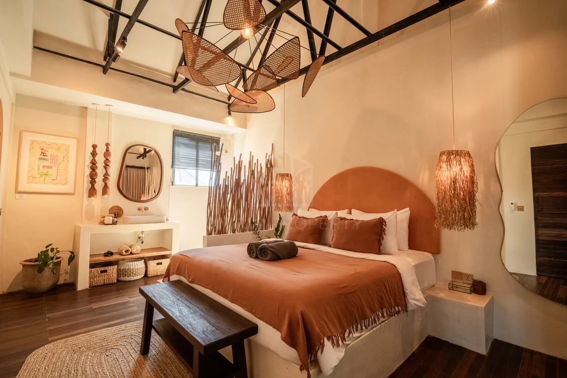 Oniriq Property