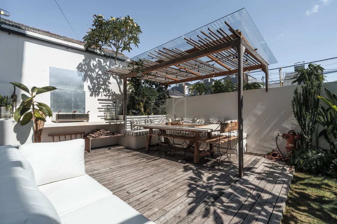 Oniriq Property