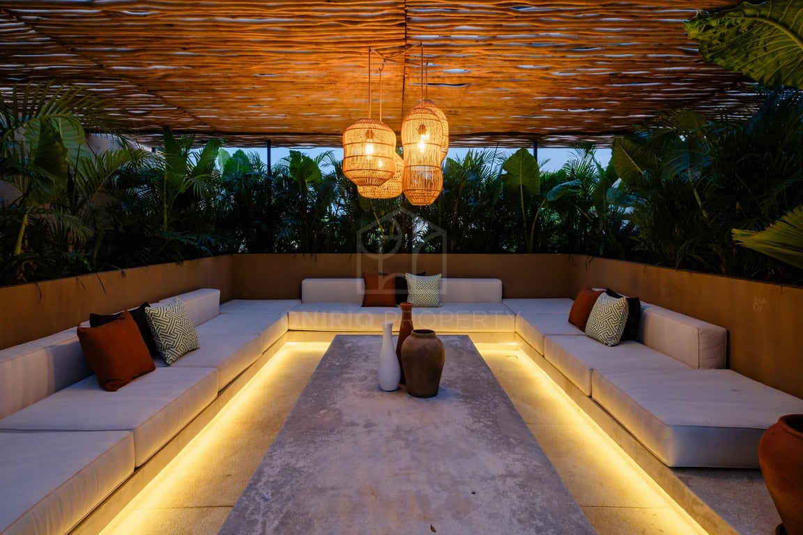Oniriq Property
