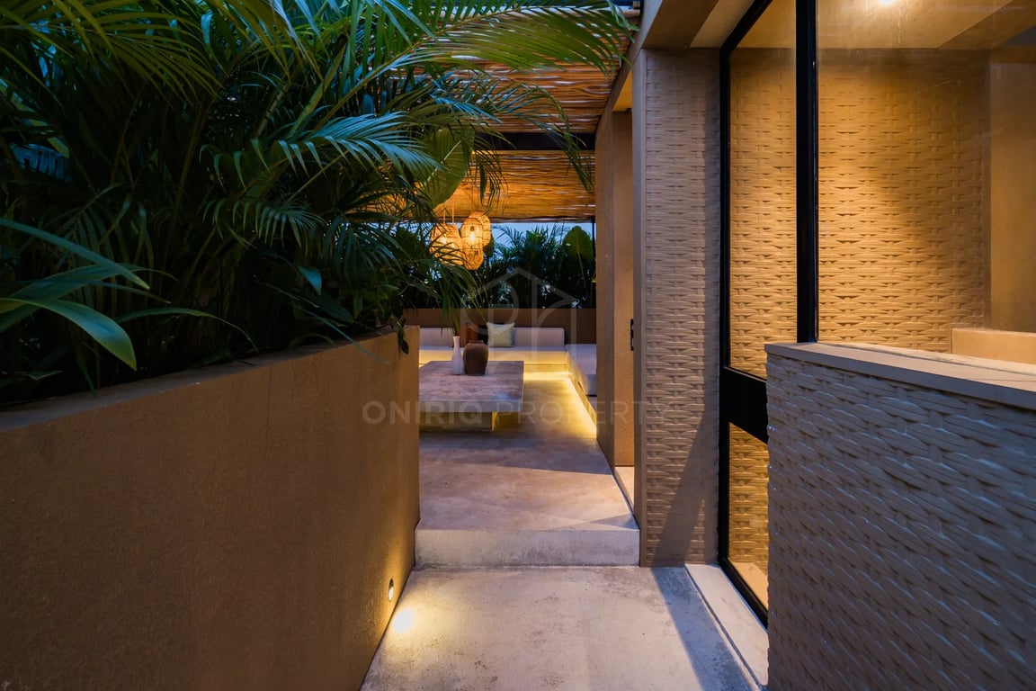Oniriq Property