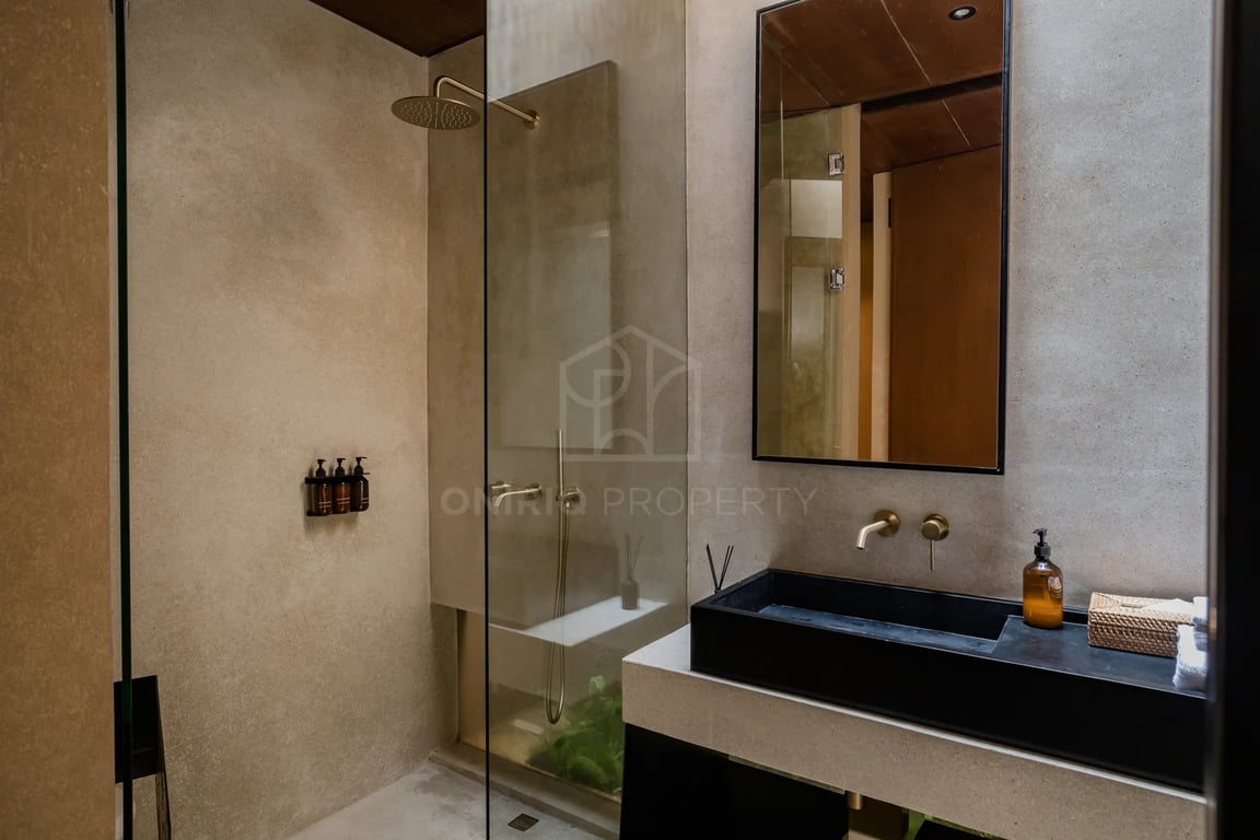 Oniriq Property