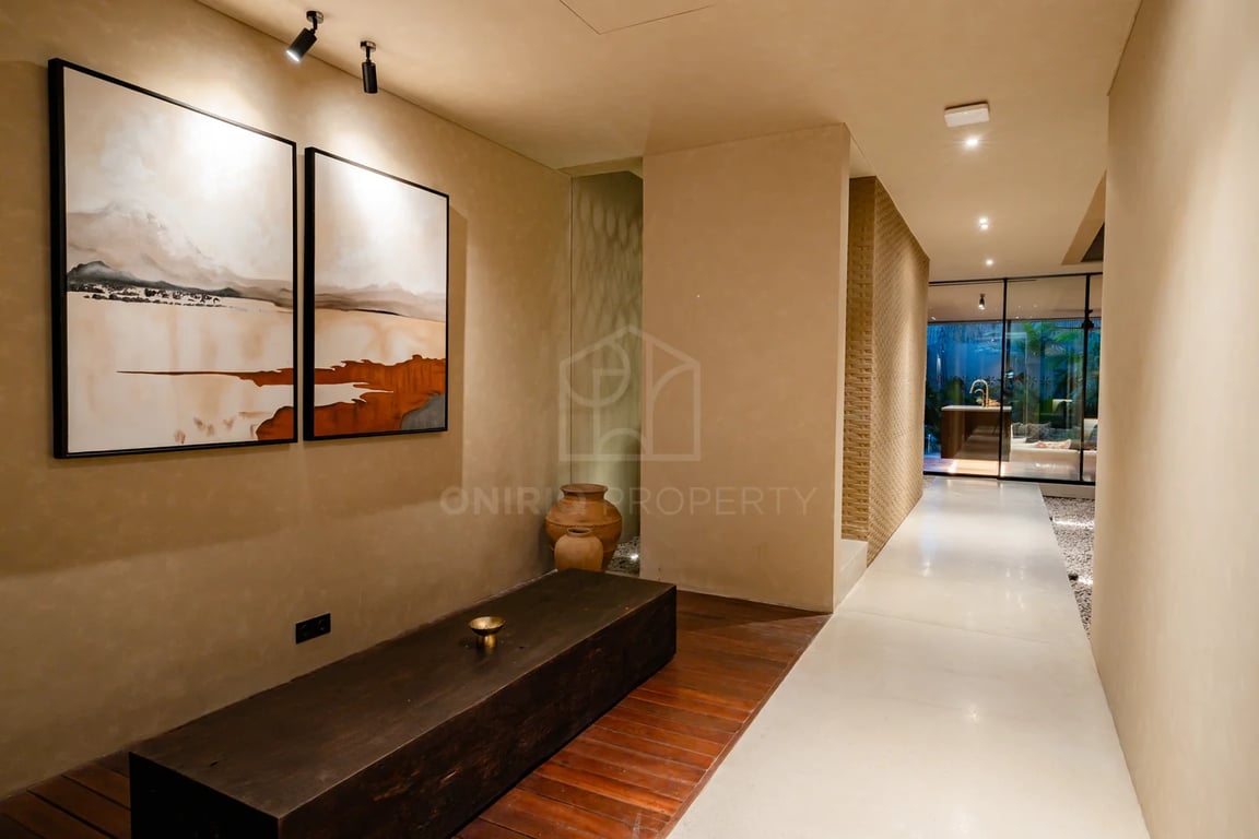 Oniriq Property