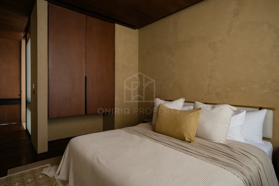 Oniriq Property