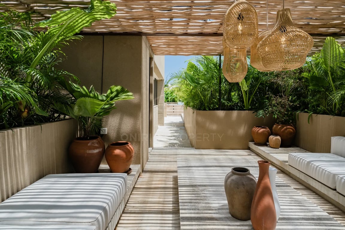 Oniriq Property