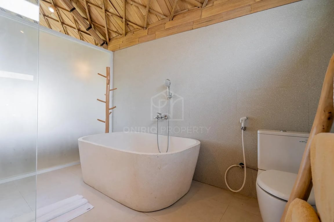 Oniriq Property