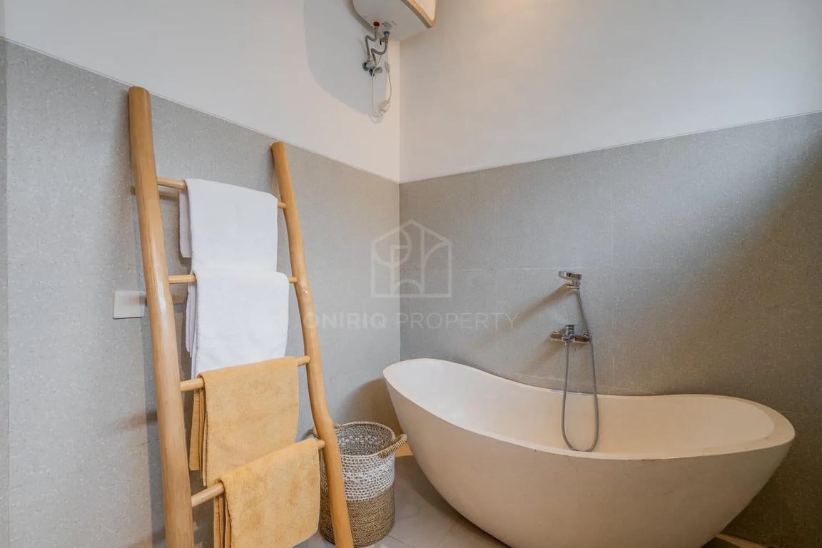 Oniriq Property
