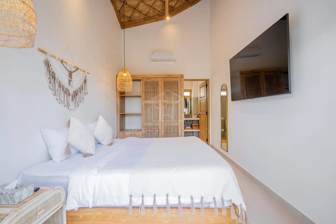Oniriq Property