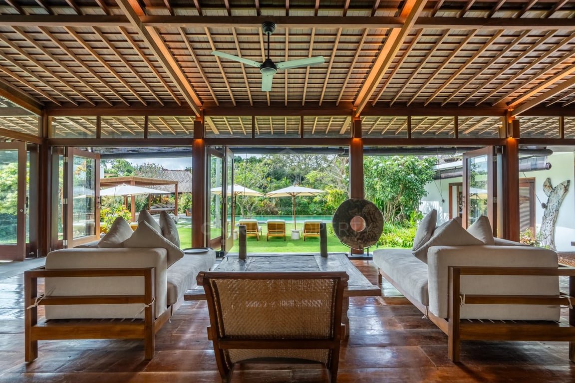 Oniriq Property