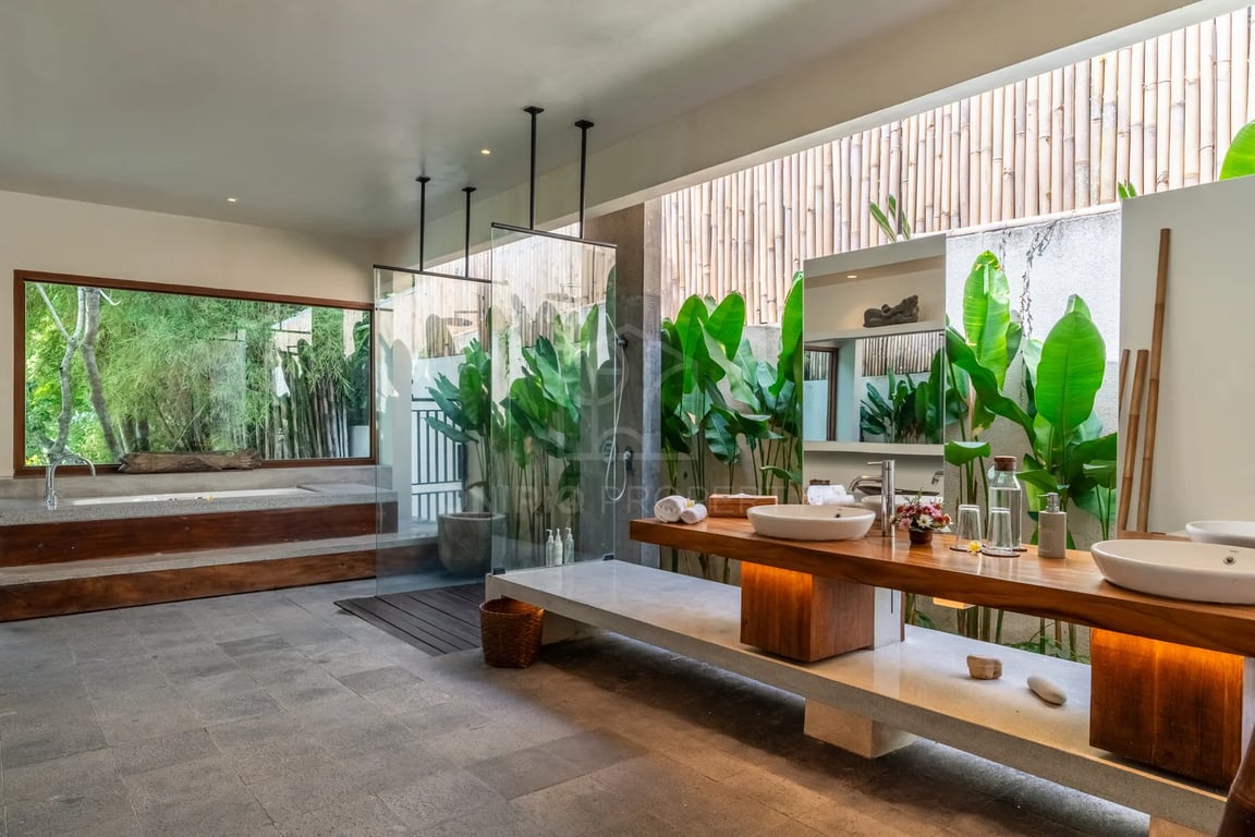 Oniriq Property