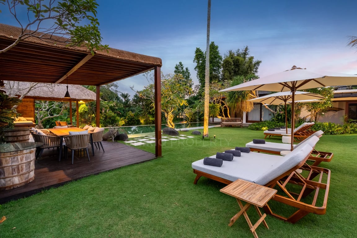 Oniriq Property