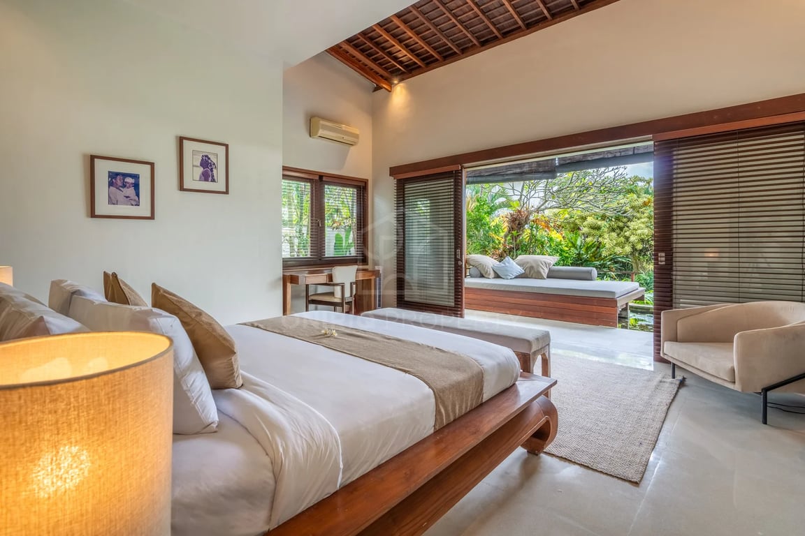 Oniriq Property