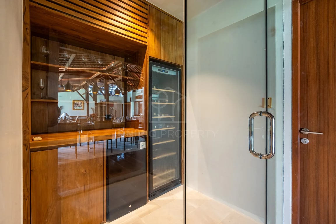 Oniriq Property