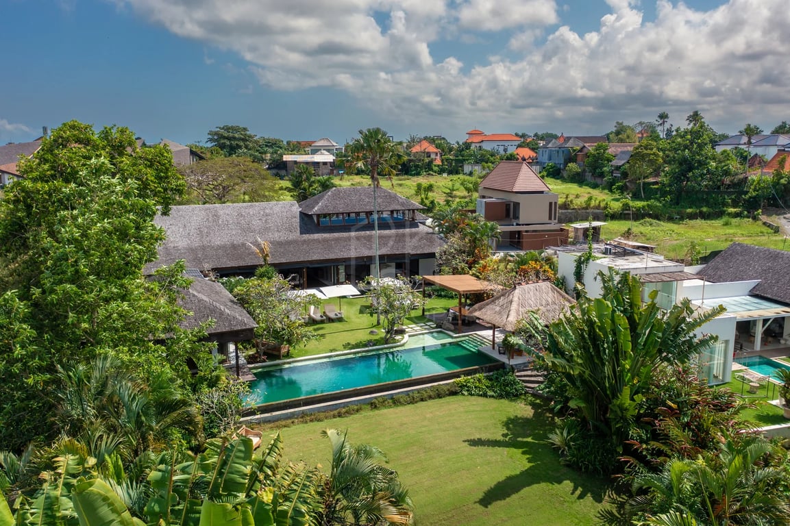 Oniriq Property