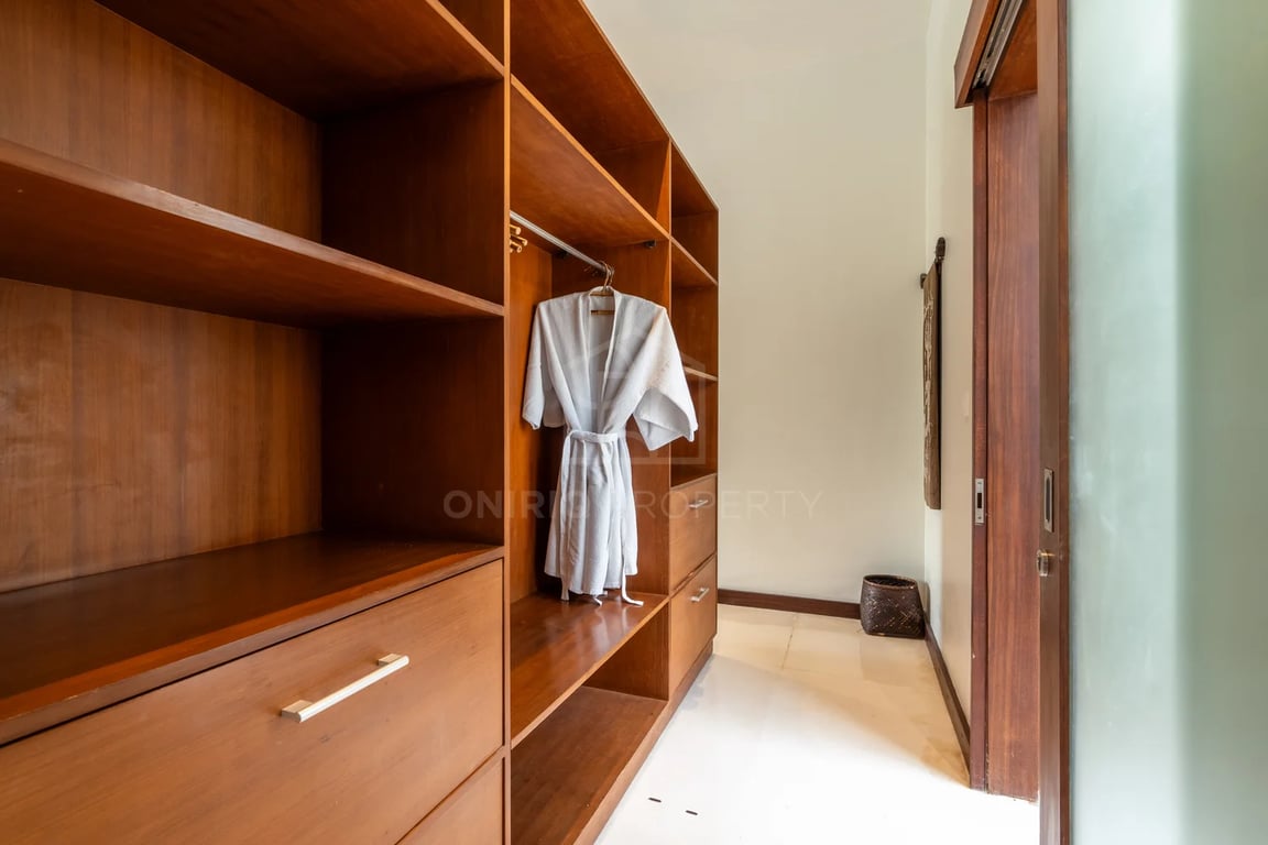 Oniriq Property