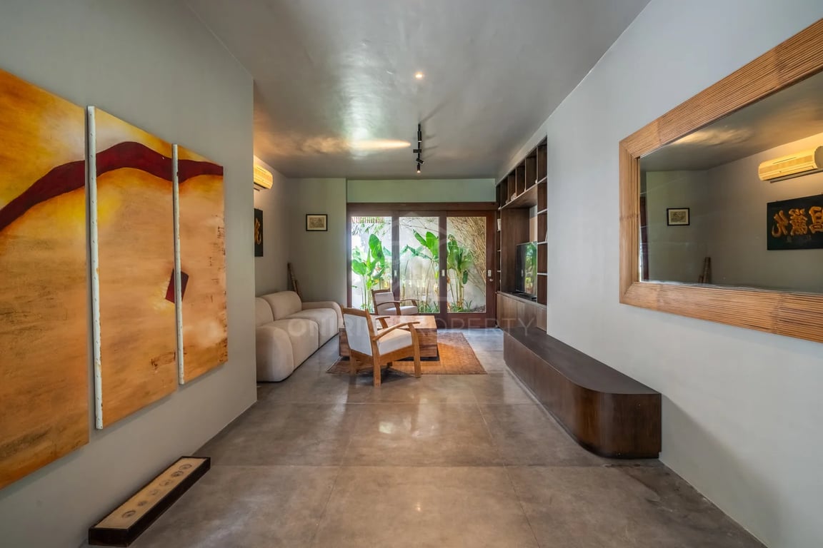 Oniriq Property