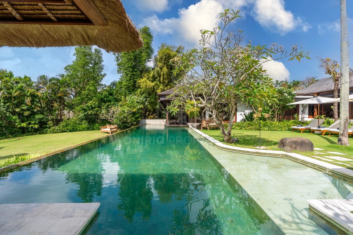 Oniriq Property