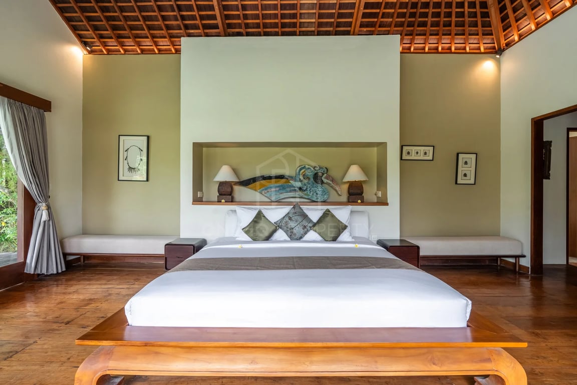Oniriq Property