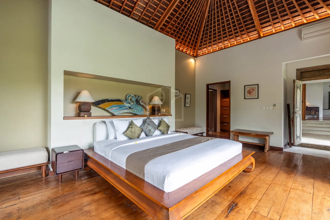 Oniriq Property
