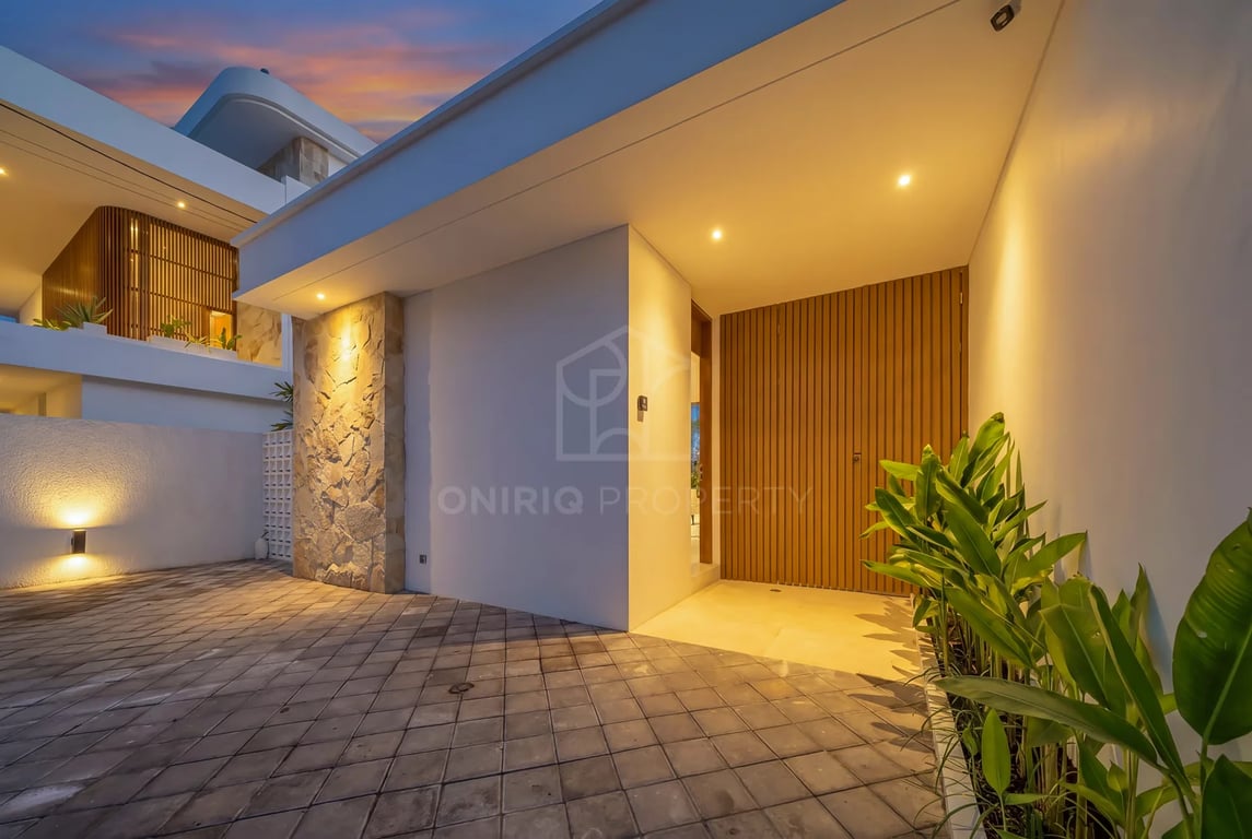 Oniriq Property