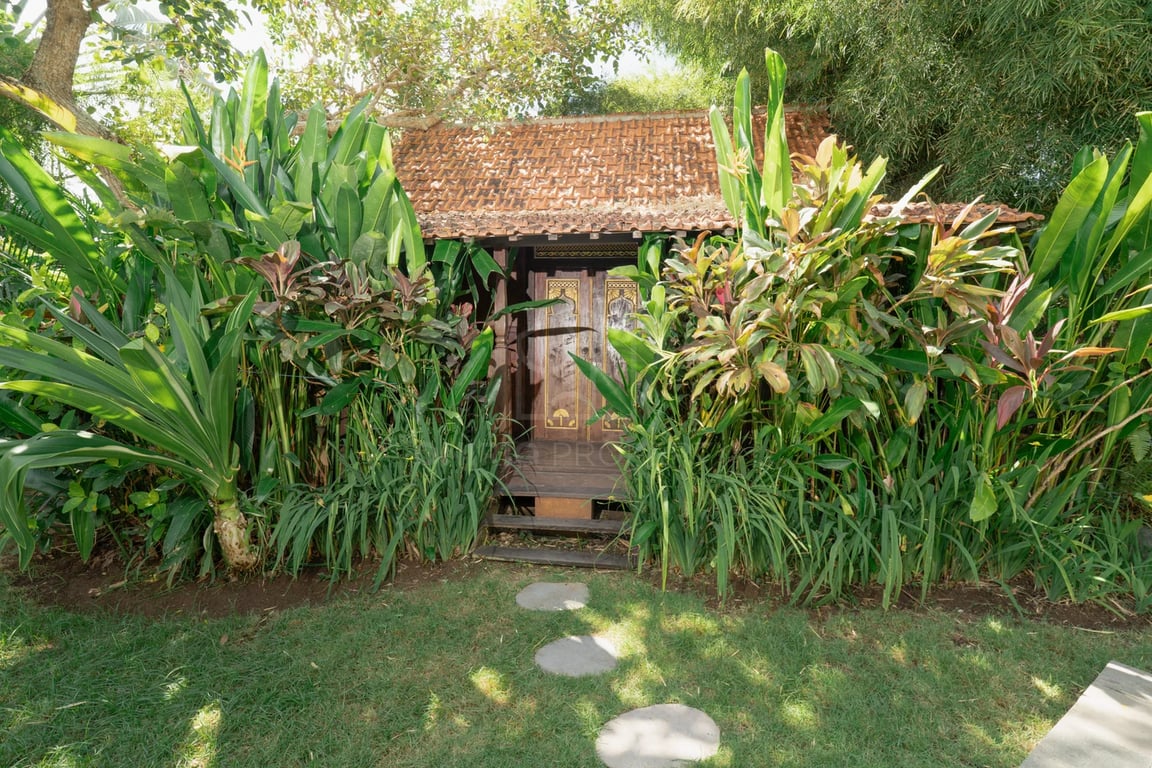 Oniriq Property