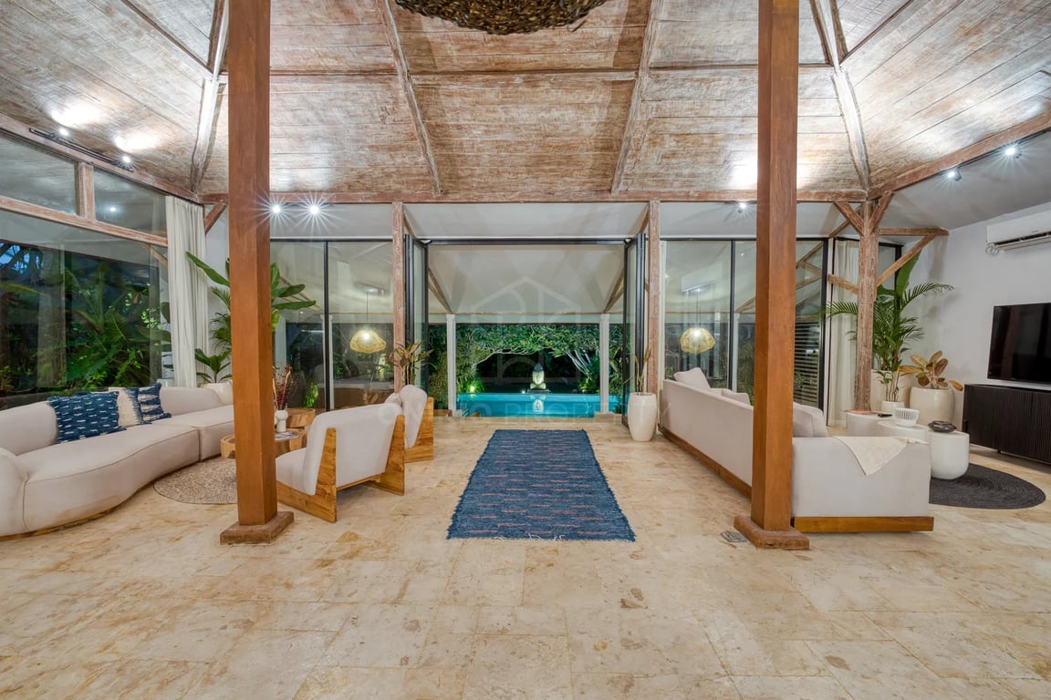Oniriq Property