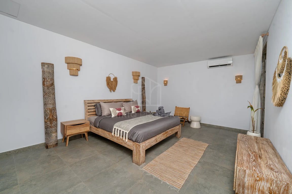 Oniriq Property