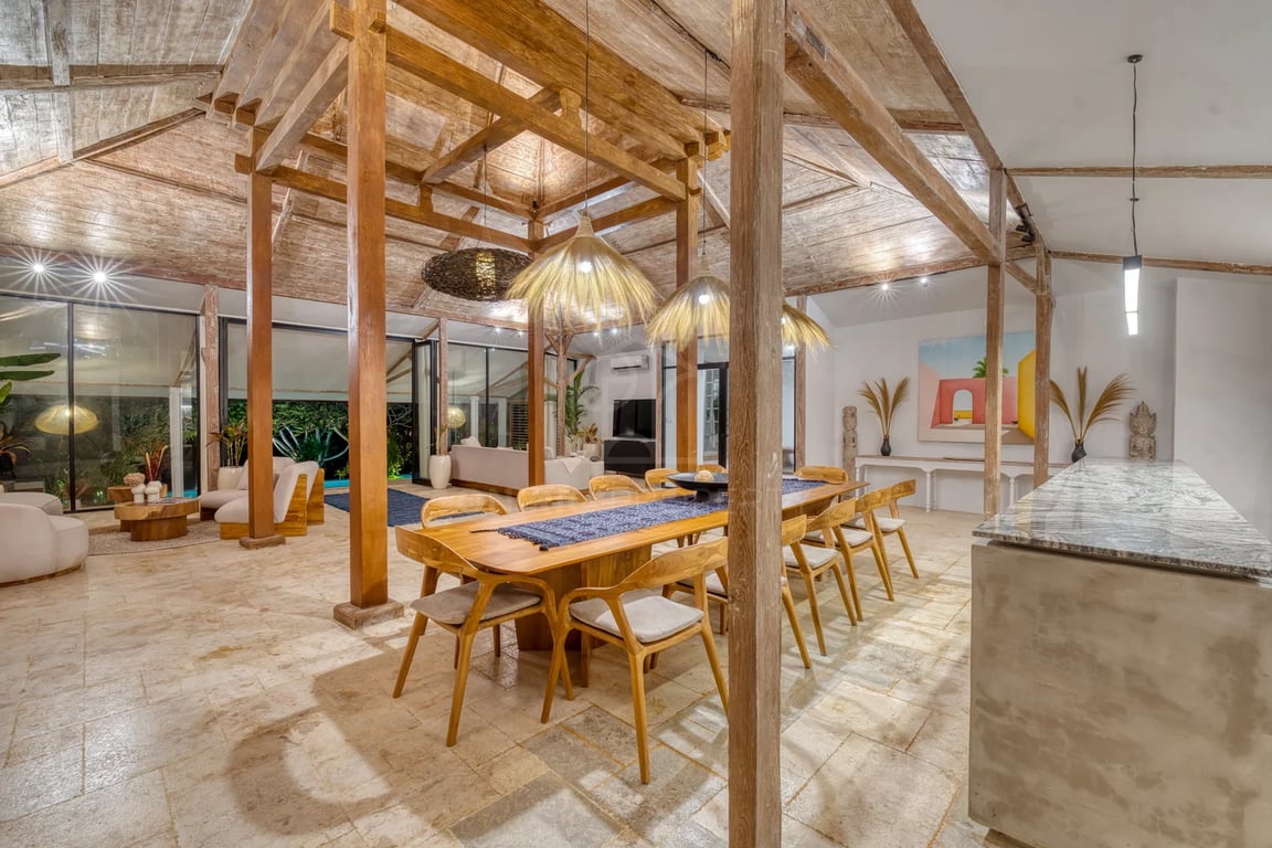 Oniriq Property