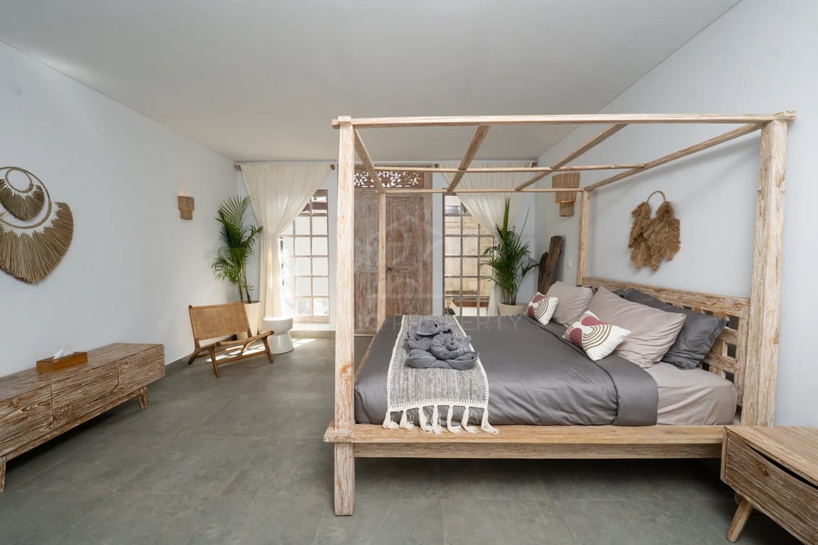 Oniriq Property