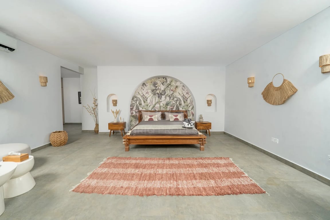 Oniriq Property