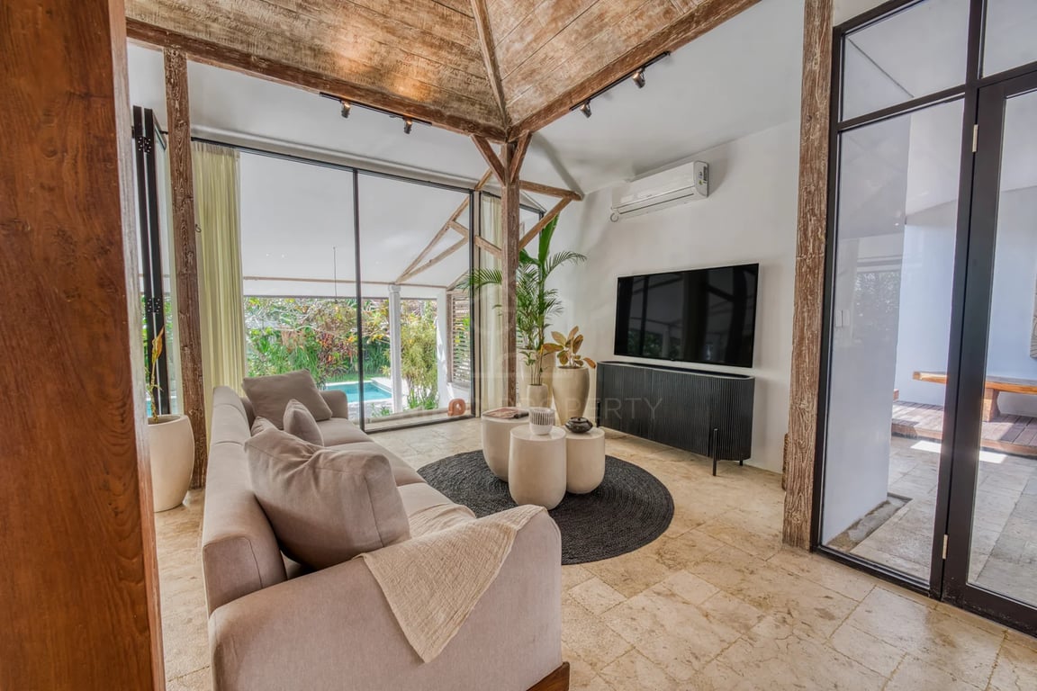 Oniriq Property