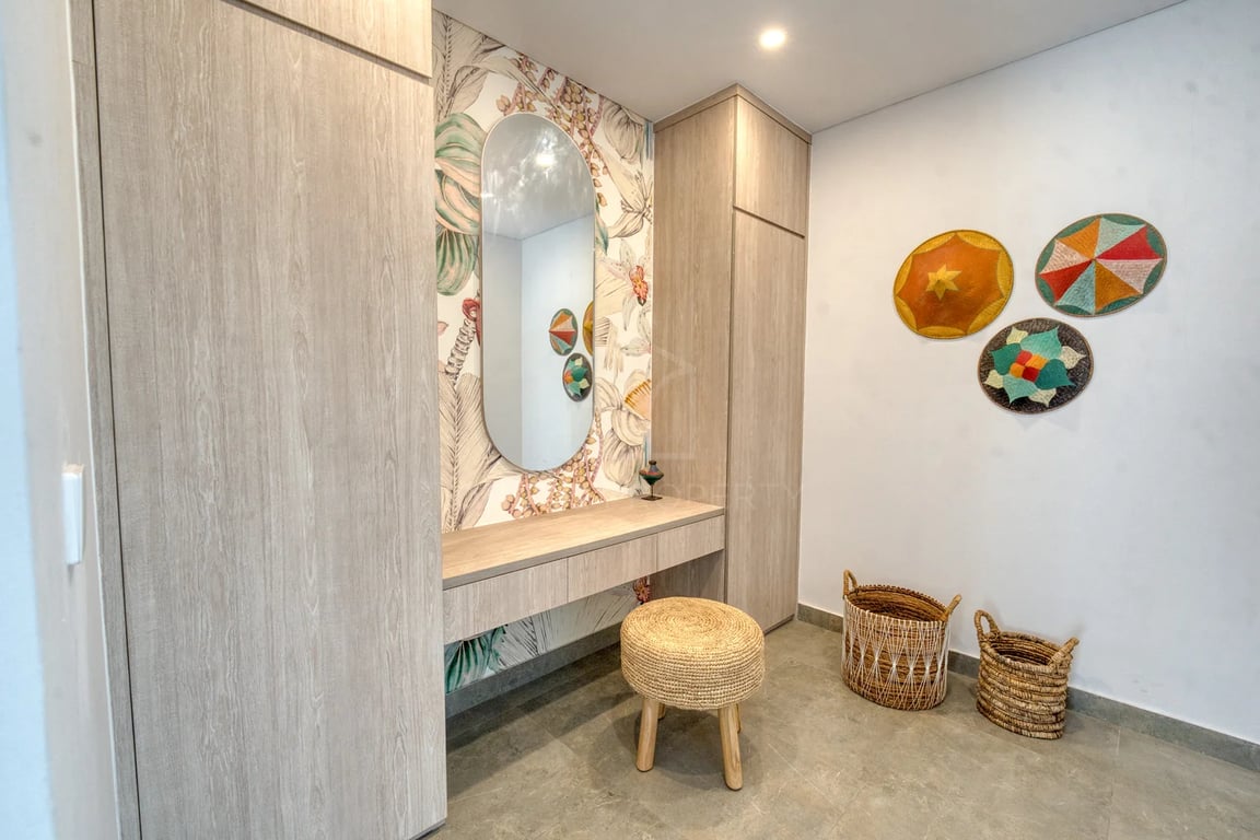 Oniriq Property